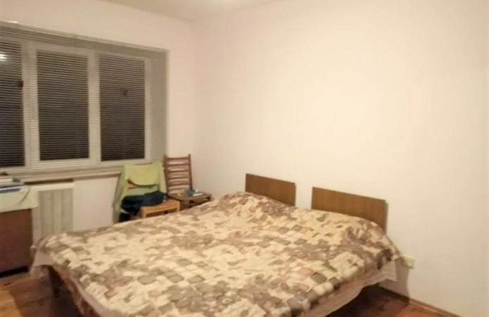 Продаж 2к квартири, Червоноткацька 18. Біля метро Дарниця та Чернігівська. Продаж 2к квартири, Червоноткацька 18. Біля метро Дарниця та Чернігівська.