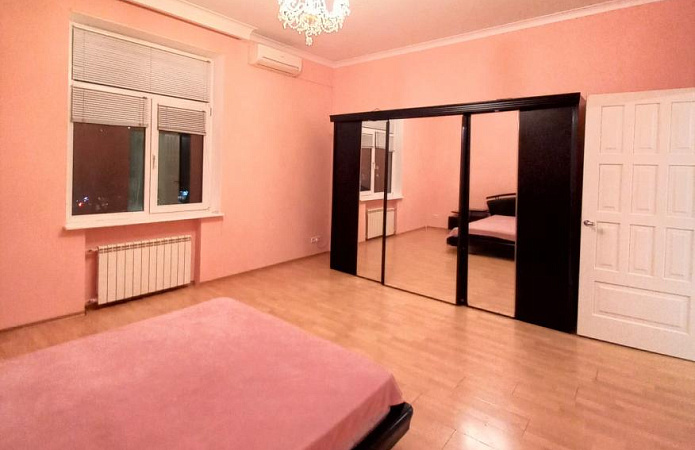 3-кім. квартира,  Авіаконструктора Антонова , 2/32, Київ