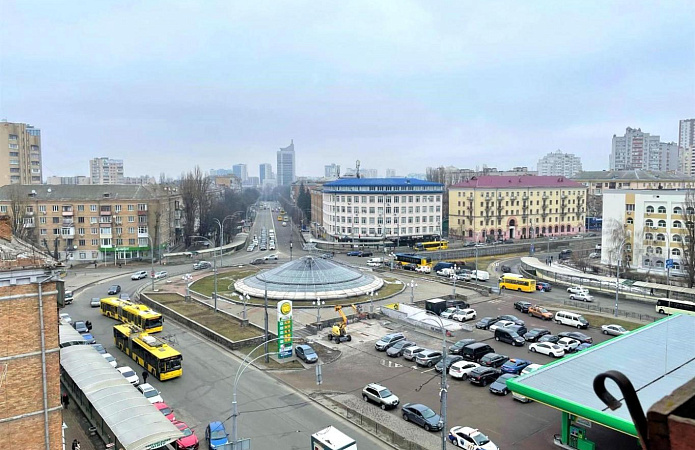 2-кім. квартира, проспект Повітрофлотський, 52, Київ