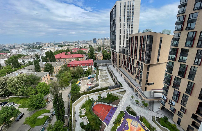 3-кім. квартира, Липківського, 38, Київ