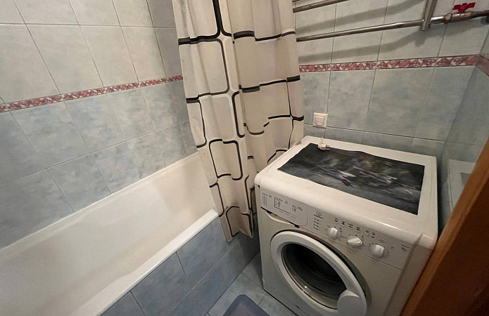 2-кім. квартира, пр. Задорожний, 3, Київ 2-кім. квартира, пр. Задорожний, 3, Київ