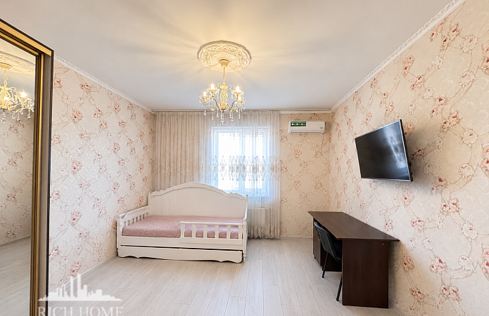 Брожка 114, частина будинку з терасою