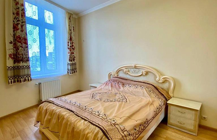 2-кім. квартира, Градинська , 1, Київ 2-кім. квартира, Градинська , 1, Київ