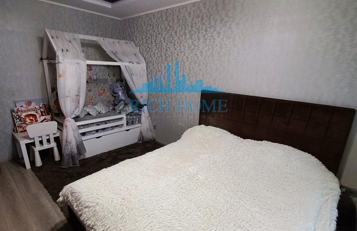 1-кім. квартира, Дорошенко, 17, с. Софіївська Борщагівка