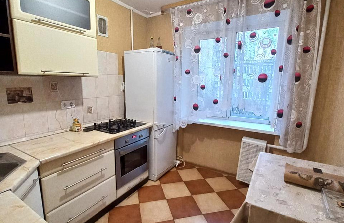 Татарська 3/2,оренда затишної 2к кварти Татарська 3/2,оренда затишної 2к кварти