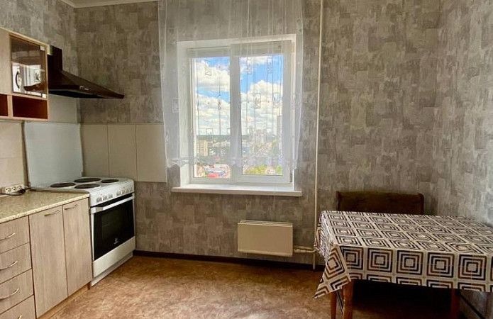 2-кім. квартира, Харківське Шосе, 180/21, Київ 2-кім. квартира, Харківське Шосе, 180/21, Київ