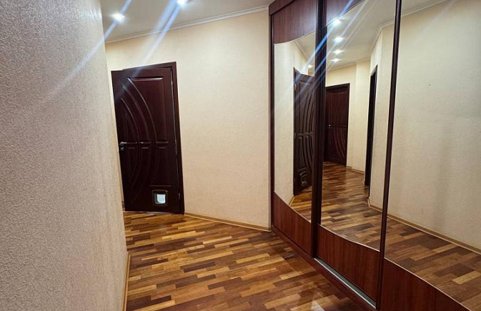 3-кім. квартира, просп. Берестейський, 103, Київ 3-кім. квартира, просп. Берестейський, 103, Київ