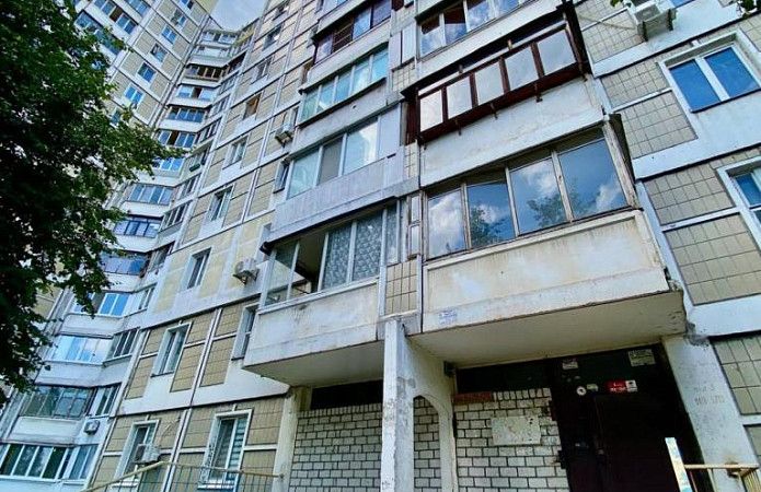 2-кім. квартира, Харківське Шосе, 180/21, Київ 2-кім. квартира, Харківське Шосе, 180/21, Київ