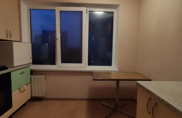 Продаж 3к квартири, Бойченка 16, поряд з метро Чернігівська Продаж 3к квартири, Бойченка 16, поряд з метро Чернігівська