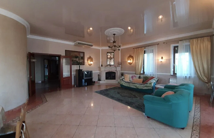 дом 450 м², вул. Суворова, Триполье дом 450 м², вул. Суворова, Триполье