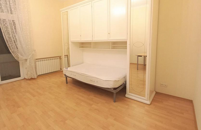 3-кім. квартира,  Авіаконструктора Антонова , 2/32, Київ