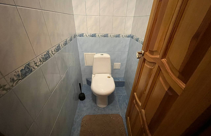2-кім. квартира, пр. Задорожний, 3, Київ 2-кім. квартира, пр. Задорожний, 3, Київ