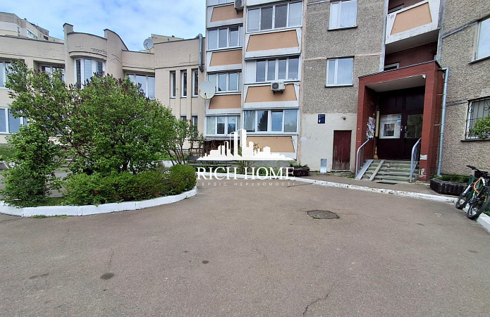 3-кім. квартира, Василя Порика, 9, Київ