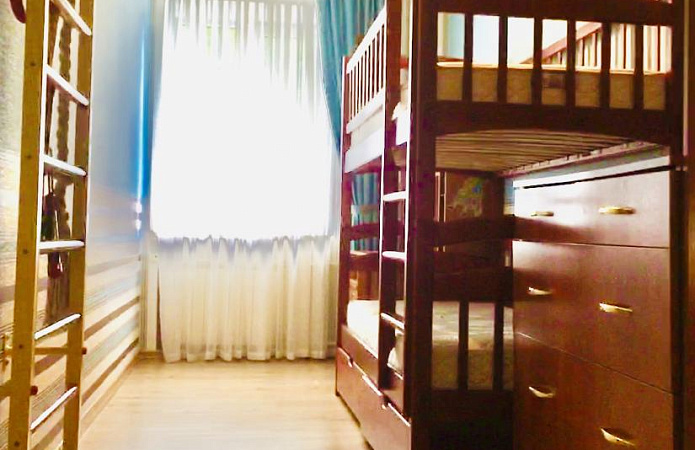 2-ком. квартира, Набережно-Луговая, 3, Киев