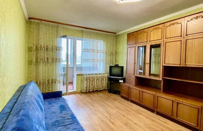 2-кім. квартира, Харківське Шосе, 180/21, Київ 2-кім. квартира, Харківське Шосе, 180/21, Київ