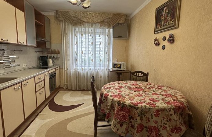 4-кім. квартира, Вишняківська , 13, Київ 4-кім. квартира, Вишняківська , 13, Київ