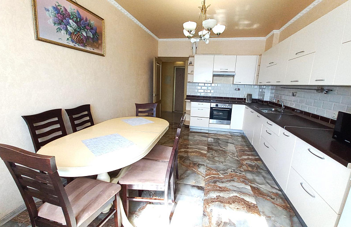 3-кім. квартира, Полтавська, 10, Київ 3-кім. квартира, Полтавська, 10, Київ