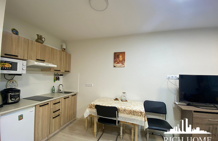Гуляницького 35в Гуляницького 35в