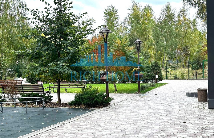 3-кім. квартира, Франка, 2а, м. Вишневе