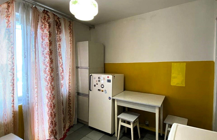 1-кім. квартира, Романа Ратушного, 25А, Київ