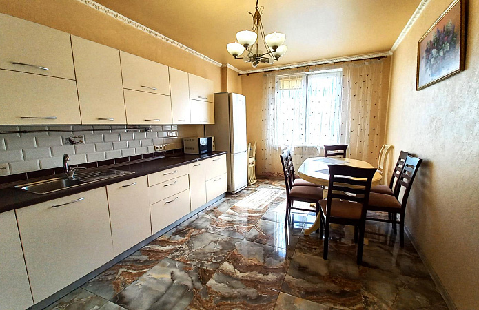 3-кім. квартира, Полтавська, 10, Київ 3-кім. квартира, Полтавська, 10, Київ