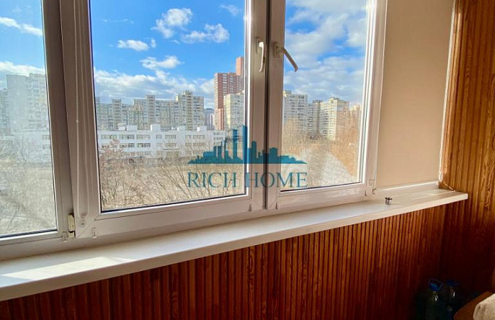 1-кім. квартира, Ревуцького , 11-Г, Київ