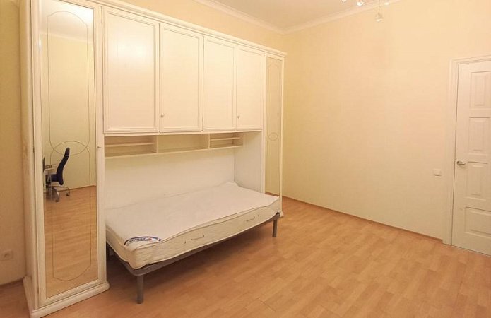 3-кім. квартира,  Авіаконструктора Антонова , 2/32, Київ