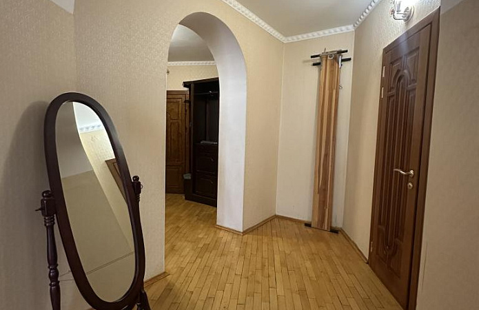 4-кім. квартира, Вишняківська , 13, Київ 4-кім. квартира, Вишняківська , 13, Київ