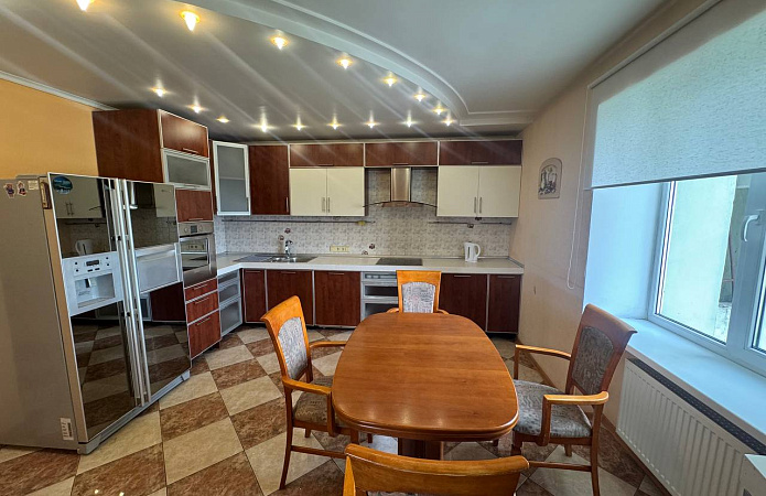3-кім. квартира, просп. Берестейський, 103, Київ 3-кім. квартира, просп. Берестейський, 103, Київ